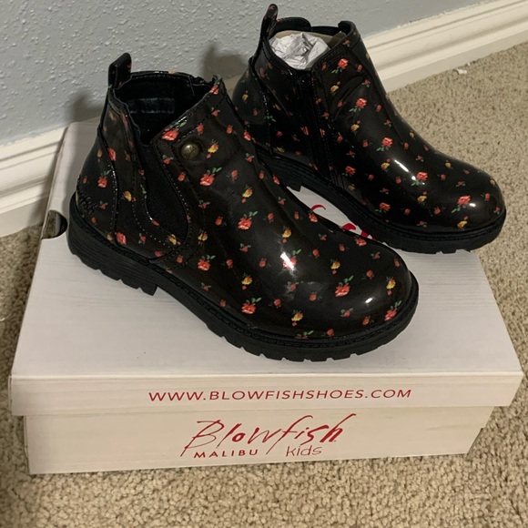 Blowfish Kids Black Boots with Floral Pattern - Picture 1 of 5